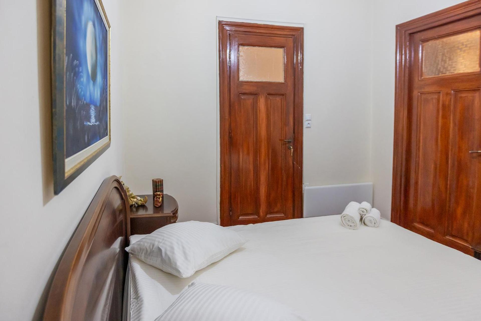 Era Of Elegance: 1928 Classic Dwelling ตรีโปลิส ภายนอก รูปภาพ