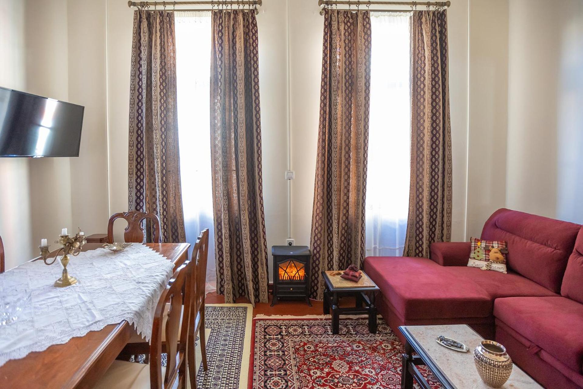 Era Of Elegance: 1928 Classic Dwelling ตรีโปลิส ภายนอก รูปภาพ