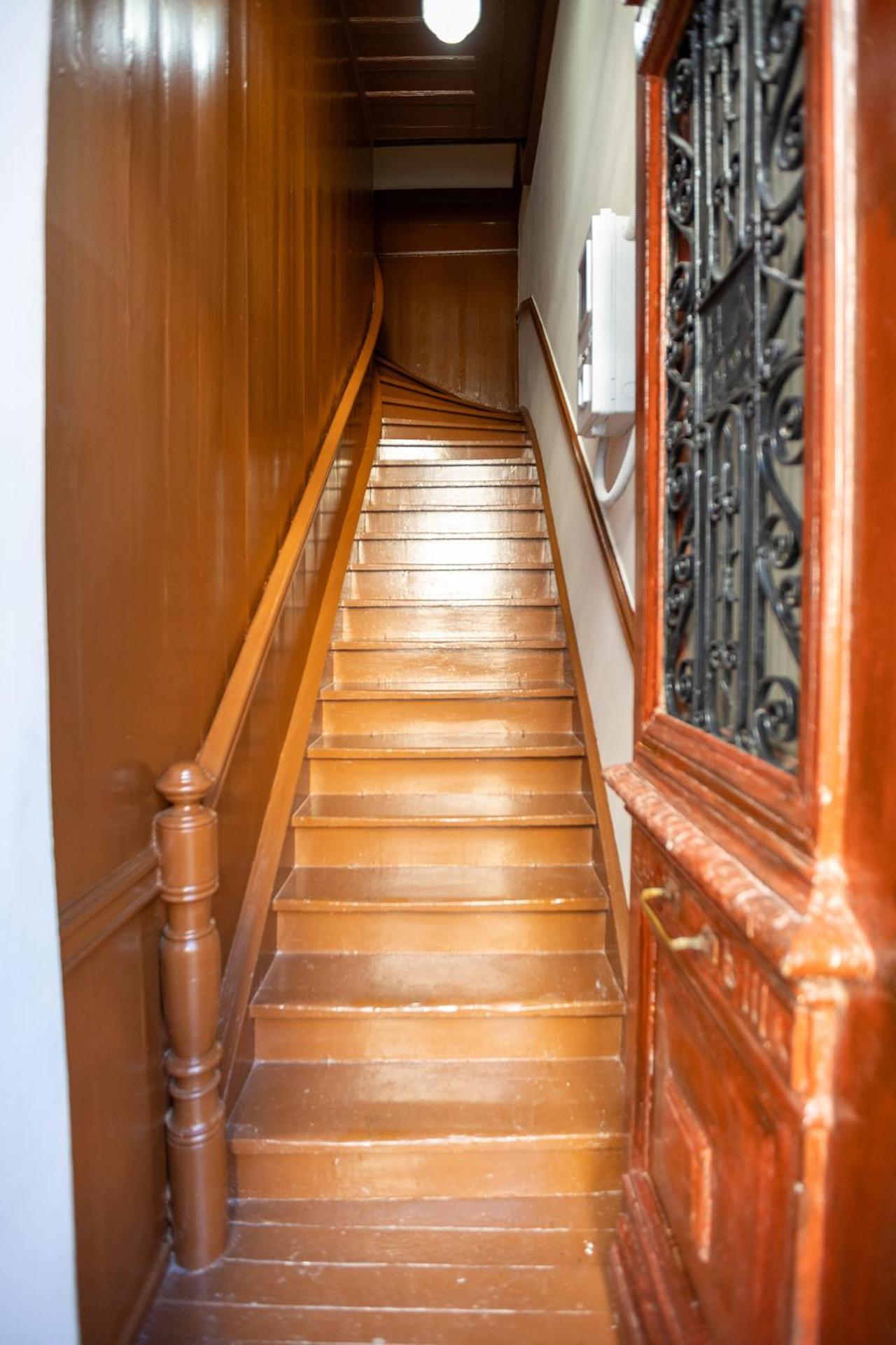 Era Of Elegance: 1928 Classic Dwelling ตรีโปลิส ภายนอก รูปภาพ